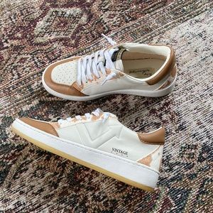 NEW/Never Worn Vintage Havana Shoes  Cameron Multi White size 9